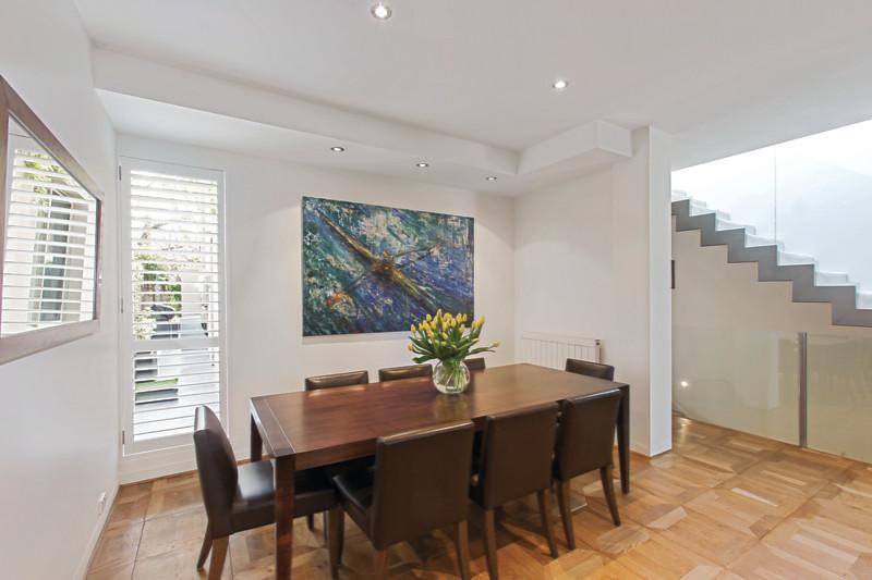 41 Washington St, Toorak 4