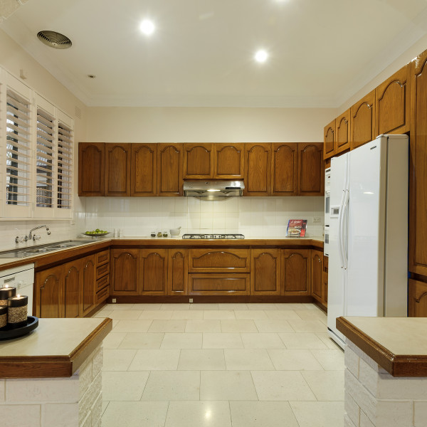 UAP769_16WinterSt_010