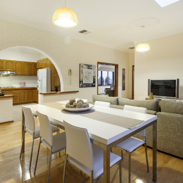 UAP769_16WinterSt_065